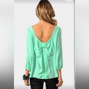 BOW BACK TOP